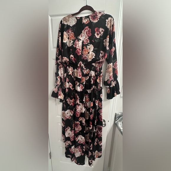 Buddy Love XL high/low maxi dress with long sleeves - Picture 2 of 5